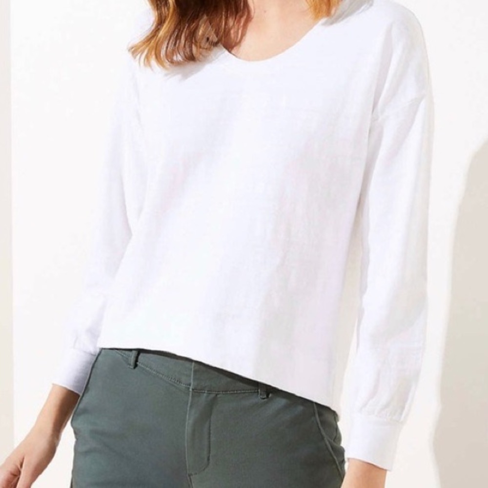•LOFT• White Curved Hem Sweatshirt